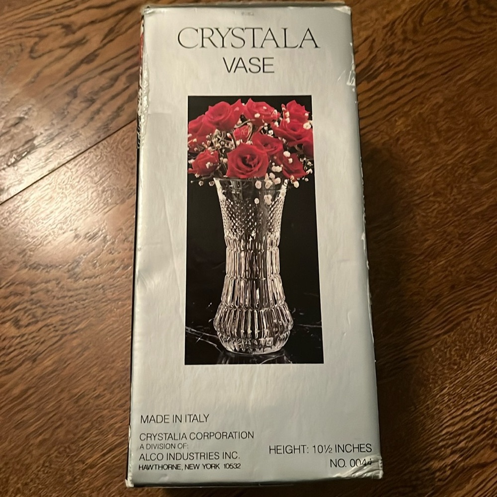Crystala Clear Glass Vase with Red Accent Styling